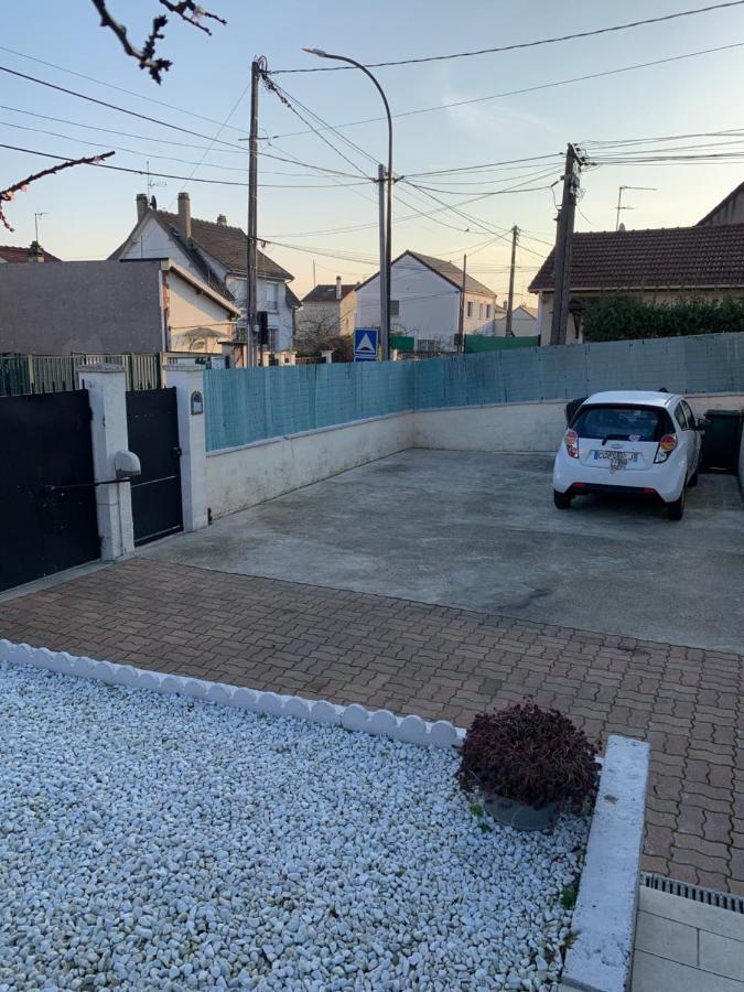 La Maison Parisienne & Jardin Argenteuil Εξωτερικό φωτογραφία